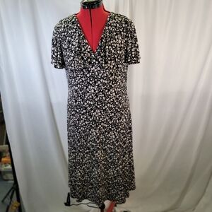 Chaps Black and White Floral Slinky Knit Flutter Sleeve Dress Wrap Bodice XL